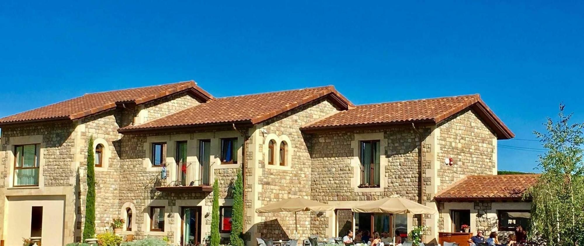 La Fuentona De Santillana Santillana del Mar Exterior photo